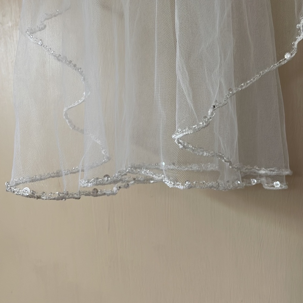 Bridal veil - Picture 2 of 3